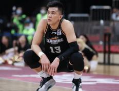 CBA职业化的一大步！史上最重磅交易未涉及任何现金，有NBA内味了