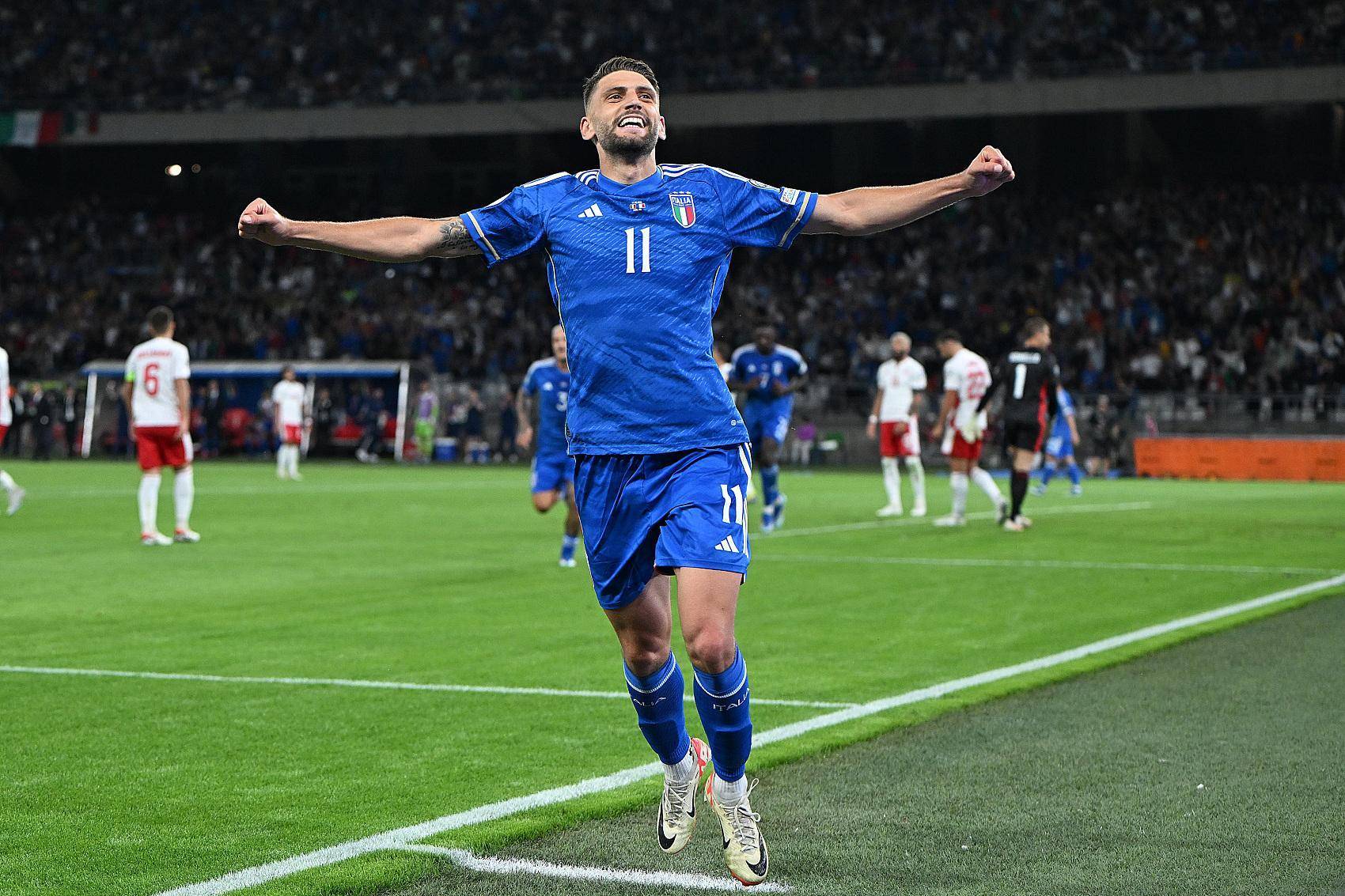 【欧洲杯预选赛预选赛】贝拉尔迪双响，意大利大胜后掌握出线主动