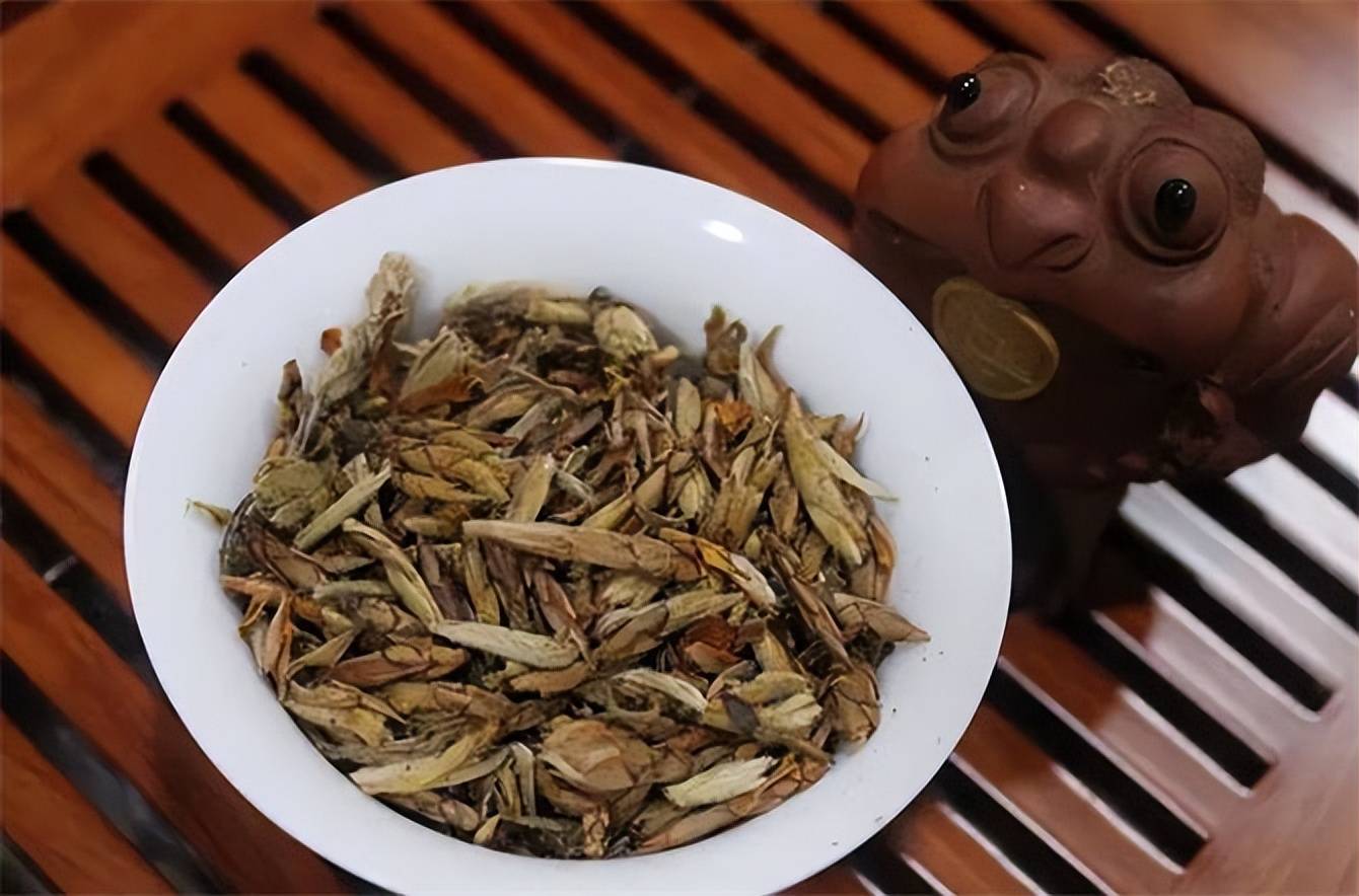 老鹰茶是什么茶？细说老鹰茶的来历与作用