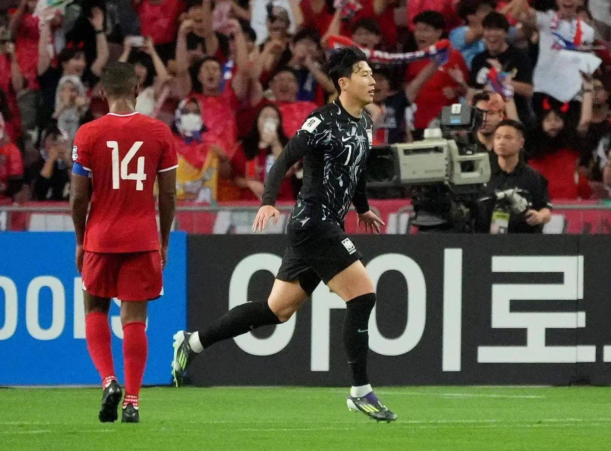 韩国7-0新加坡：亚洲霸主的崛起与国足将来之路