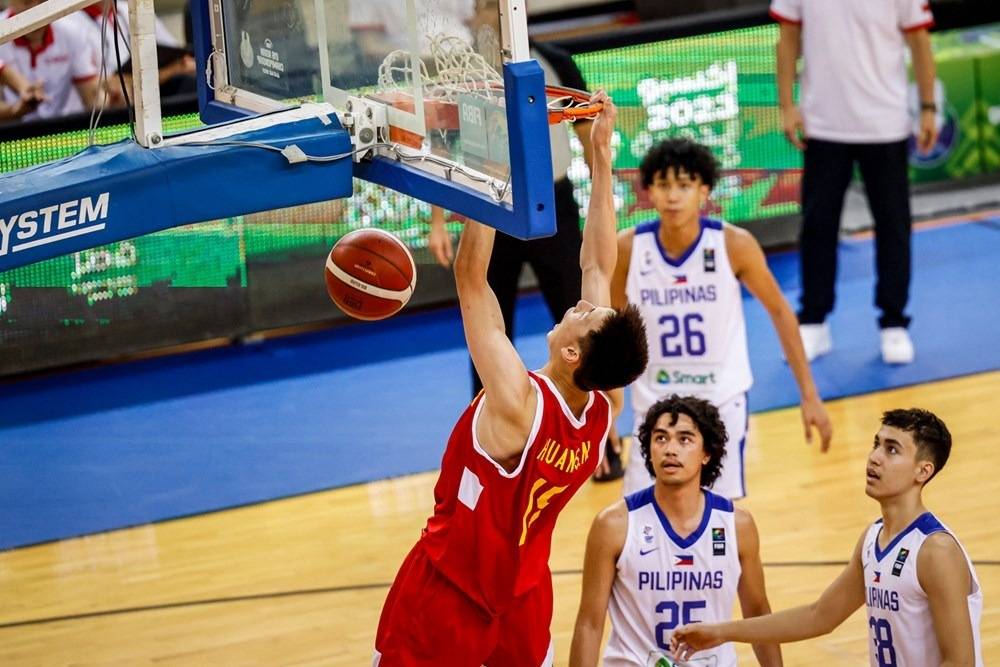 12分12帽！中国男篮17岁长臂2米30天才蜕变，易建联接班人冲NBA？