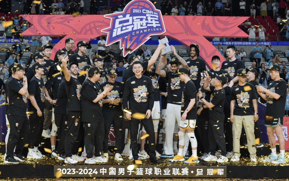 差距！NBA总冠军首发合约值68.2亿，那么CBA辽宁队呢？