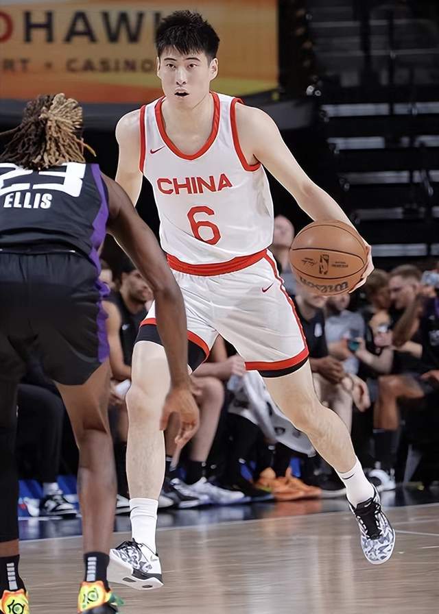 NBA夏季联赛中国队惨败国王 郭士强五上五下引争议