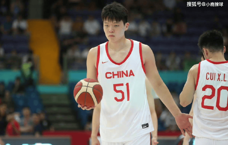 轰12分4板2帽！中国男篮2米18高塔国际赛场大放异彩，有望冲击NBA