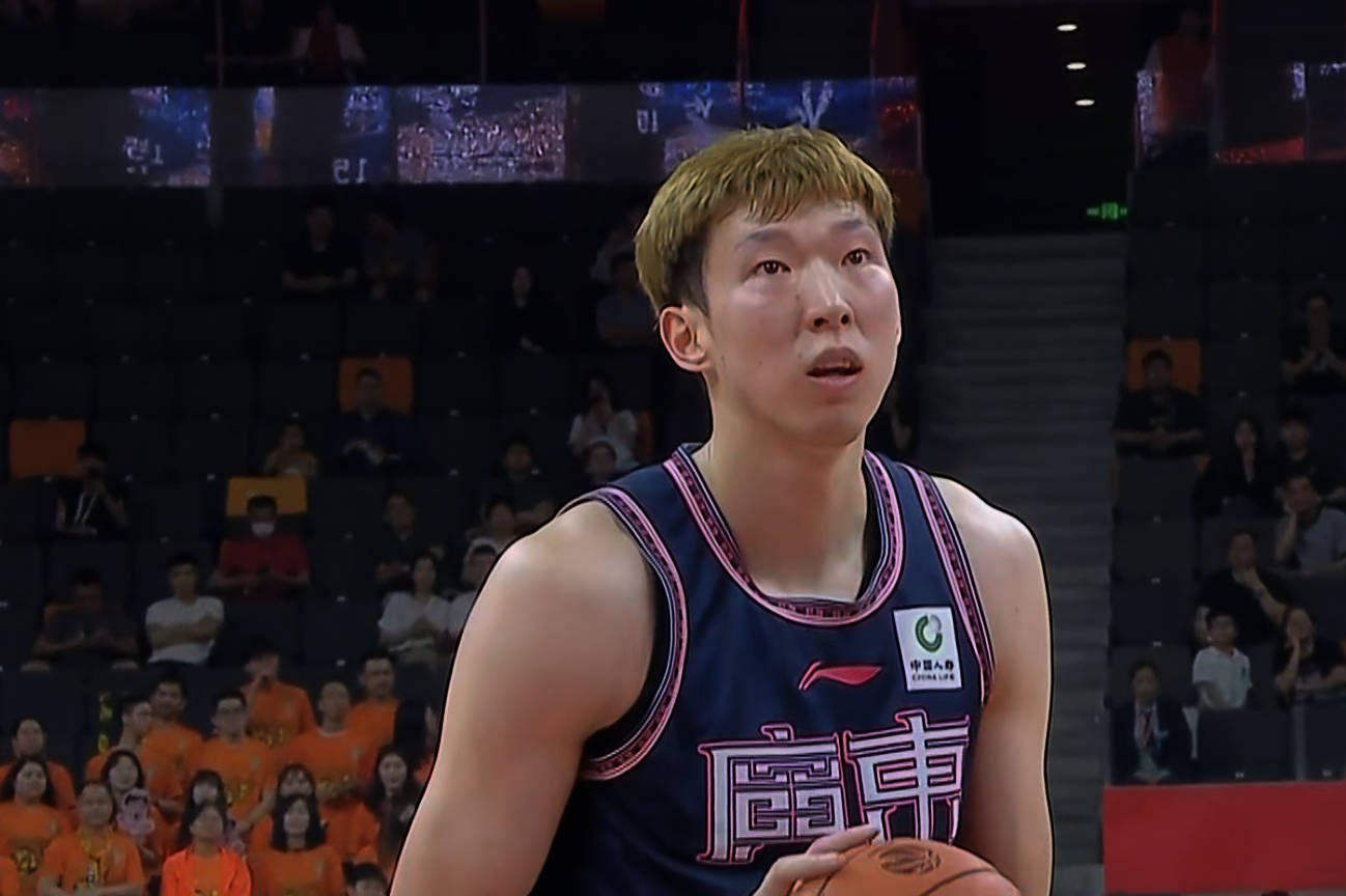 又被NBA看中了！广东男篮内线第一人！朱芳雨为他送走周琦？