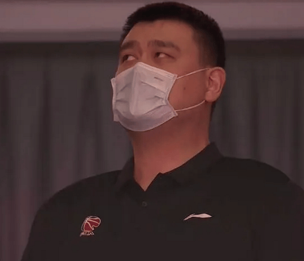 姚明远程遥控！派杜锋带辽粤联军大战NBA两巨星，把流量玩明白了