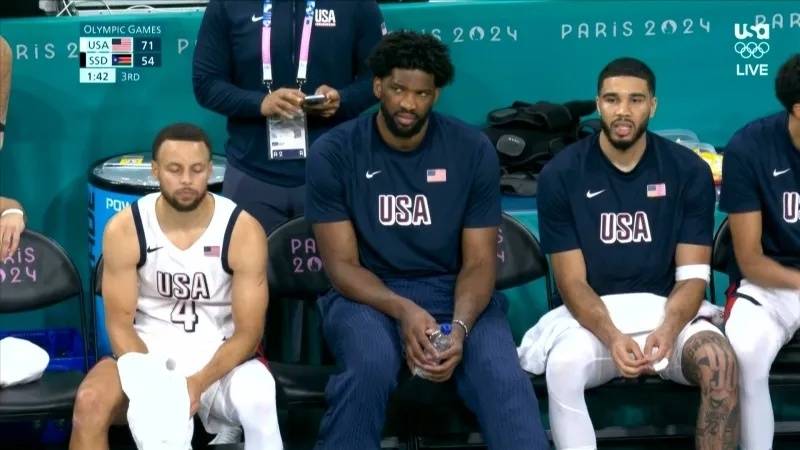 NBA一夜动态｜美国大胜南苏丹 恩比德被雪藏 骑士续约阿伦