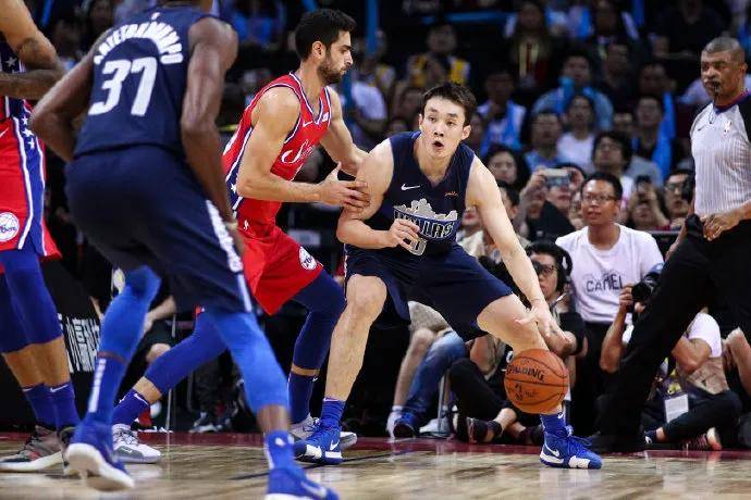 中国男篮绝杀日本！带队狂赢94分！人家比丁彦雨航更能打NBA……